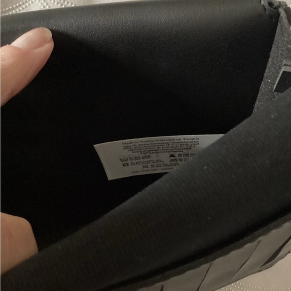 NWOT Lucky Bees Vegan Leather Crossbody (perfect for Prom or Wedding) - Picture 9 of 14